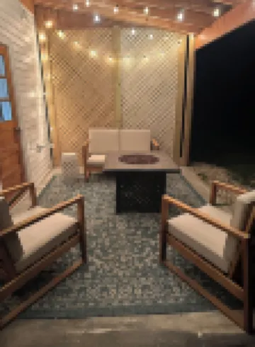 Tiny House + workspace + acreage + near lake