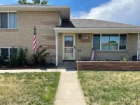 Near Olde Town Arvada - Golden - Red Rocks - Pet Friendly Hotels in Arvada