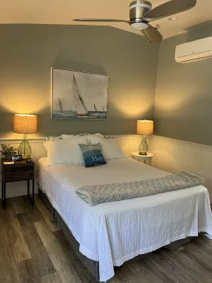 Waterfront Condo 1BR/1BA overlooking Ogunquit Beach very close to beach and town