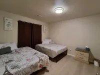 Clean Cozy Family Home near Whitworth University, park,shopping and Mt Spokane - Bungalows