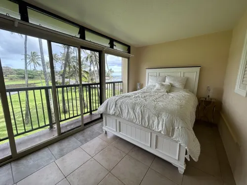 Beautiful Ocean view of Sunny South Shore at Poipu Beach in Kauai