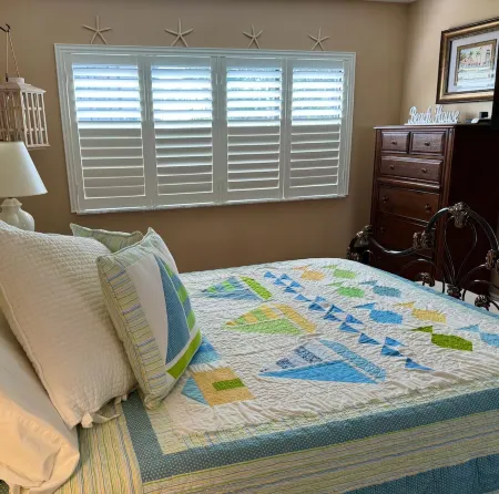 Adorable 'Beach Cottage' condo in Ocean Village, an active beach community!