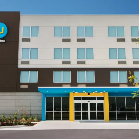 Tru by Hilton  Sebring