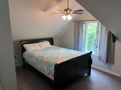 Lakefront 4 Bedroom Home on Conesus Lake