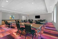 Home2 Suites by Hilton Utica Hotels in Utica