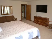 Riverfront, golf course retreat with pool! Hotels in Sharp County