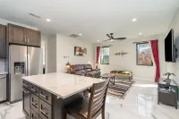 All New spacious cozy in-law suite 1BD minutes to highway 485 & 74