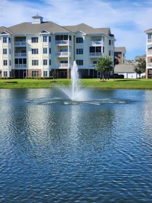 2 Miles from the Ocean, Family Sized 1st Floor Condo, Sleeps 4.