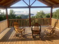 Breathtaking 4 Bdr Mountain Lake Retreat