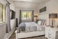 Recently remodeled ski condo--Directly adjacent to the Beaver Creek Shuttle Bus!