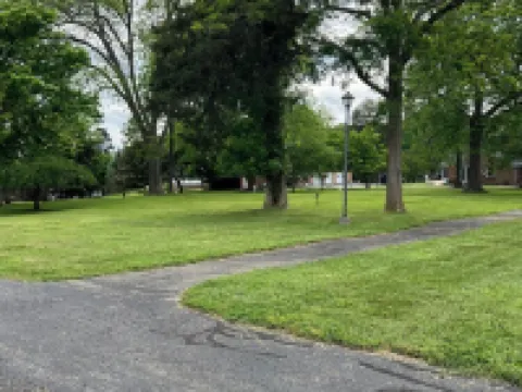 Cozy studio rental situated between Bedford and Lynchburg Virginia Hotels in Campbell County