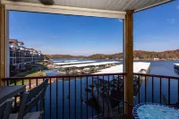 Amazing view of lake from water-front condo! Close to Ballparks National.