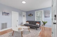 BOHO BUNGALOW - STEPS FROM HISTORIC DOWNTOWN APEX<br>