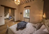 CHARMING VILLA IN THE HEART OF CHIANTI