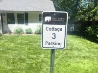 1 bed/1 bath, 1.5 blocks to beach/town, dog friendly, fenced yard