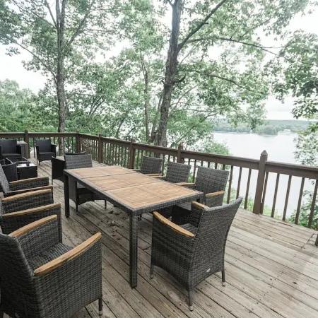 Lakebound and Down! Beautiful waterfront home on Smith Lake