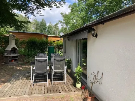 Forest house on a large plot Отели в г. Зальцведель