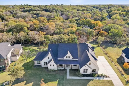 Luxury Family Estate near Dallas w/ games & outdoor living,  sleeps 22