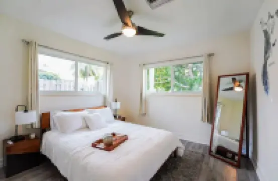 Relaxing Family vacation  with Pool near Cruise, Airport, beach, downtown Hotels in Oakland Park