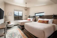 Perfect-Family Gatherings, Wedding Groups, 5 Private Suites, HotTub, Yellowstone