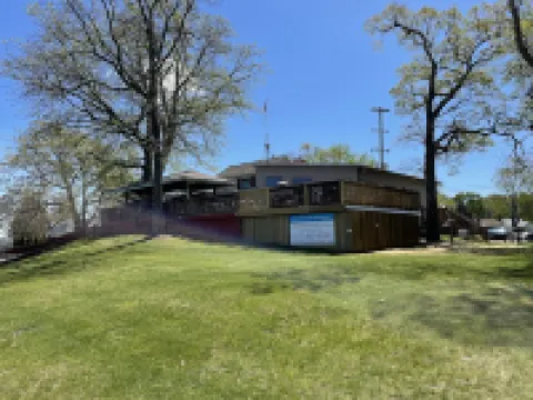 Wampler's Lake Cottage 萊納維縣酒店