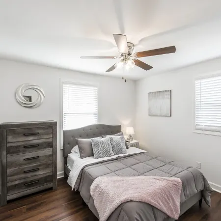 Luxury North of Nashville Retreat- Easy Lake Access