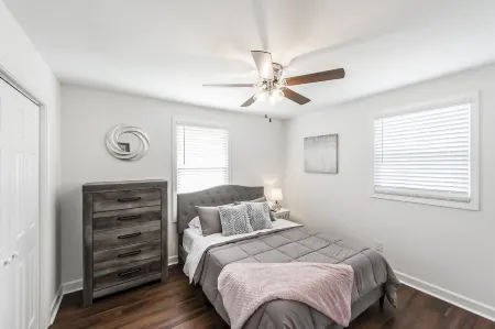 Luxury North of Nashville Retreat- Easy Lake Access