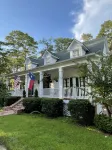 Spacious Lake House with Sam Rayburn Water Frontage Hotels near Twin Dikes Park