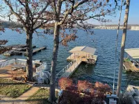 NEW LISTING! Cozy Lakefront Home with fantastic views, close to Bagnell Dam