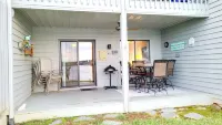Waterfront Wonder - Steps to the Lake  - Ground Floor!