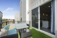 New Modern Luxury Townhome