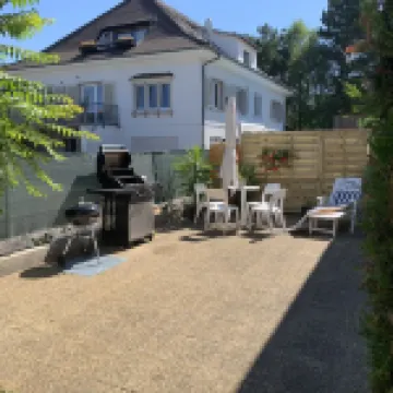 Colmar small garden of the semm 6 to 10 people, parking 4 private cars and iron