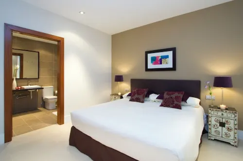 Modern villa with heated pool, wifi and air conditioning in Los Mojones