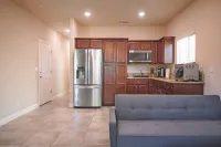 Sparkling & New KING I Close to Necessities 프레즈노 호텔