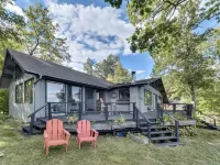 Cozy cabin nestled on the shores of Lake Champlain