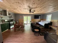 Rail Trail Retreat! Recently remodeled cozy home on Snowmobile/ATV Trail! Hotel a Dexter