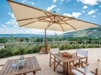 Between art and nature farm in Umbria Green Heart of Italy 스펠로 호텔