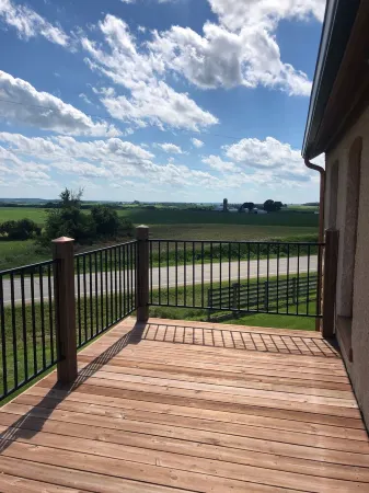 Fritz’s Farmhouse.. Country getaway. Отели в г. Clayton County