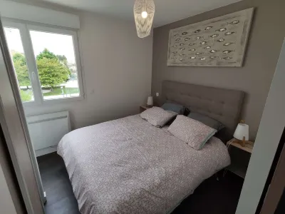 Central apartment with beautiful furnished terrace Hotels near Lighthouse of La Coubre