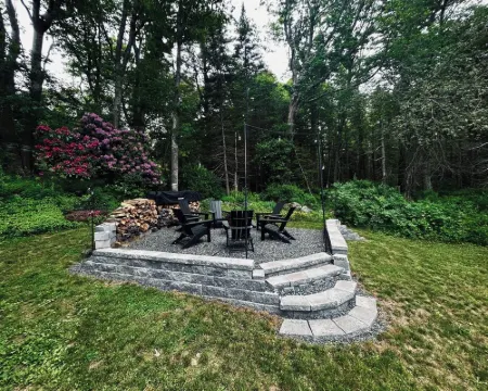 Modern Woodland Privacy with Ocean, Trails, and Lobster All in Walking Distance. Hotels in Boothbay