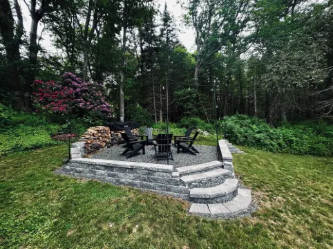 Modern Woodland Privacy with Ocean, Trails, and Lobster All in Walking Distance.