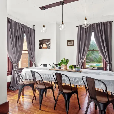 Spacious Victorian in the heart of Catskill Village - Close to All Отели в г. Катскилл