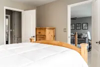 PARADISE FOUND<br>Lakefront - Pool - Beautiful Views