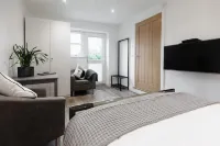 Flat/private garden, coastal walking