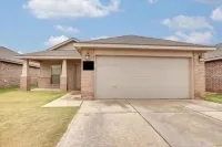 New! Cute 3BR/2BA Lubbock House Just 6 Miles from Texas Tech- Sleeps 8! Отели рядом с достопримечательностью «Суперцентр Уолмарт»