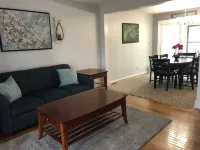 Cozy comfortable home near lakes, parks and downtown Sumter Hotels in Sumter