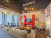 Haven at Hazel ~ Downtown Studio, stylish and centrally located on the square. Hotele w: Demorest