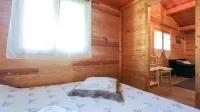 Warm wooden chalet - LA BUTTE BLANCHE Hotels in Orgon