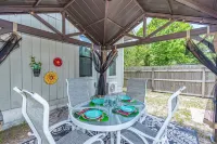 Blue Gecko at Safety Harbor - Entire Home PLUS Guest House