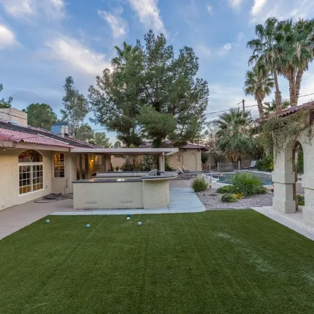 3200 Sq Ft 5 Bed 4 Bath 1 Story Private Pool/Spa W/ Casita